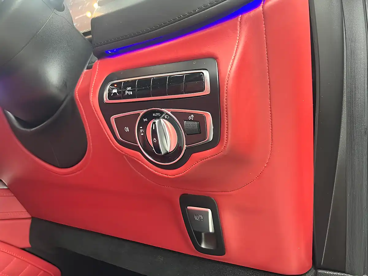 Used 2022 Mercedes-Benz G-Class AMG Carbon Edition Black - Interior and Exterior details 14