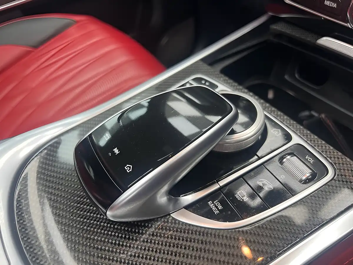 Used 2022 Mercedes-Benz G-Class AMG Carbon Edition Black - Interior and Exterior details 16