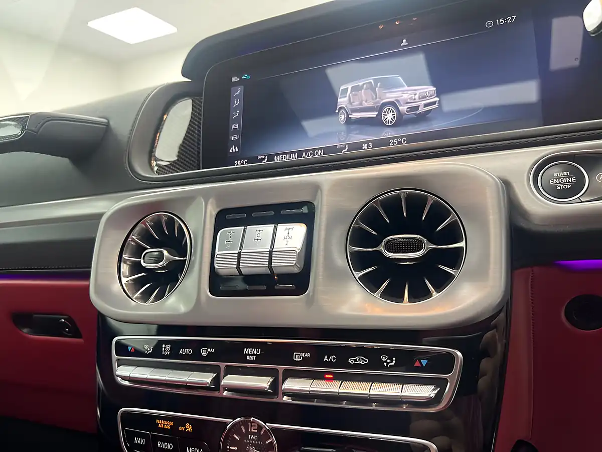 Used 2022 Mercedes-Benz G-Class AMG Carbon Edition Black - Interior and Exterior details 18