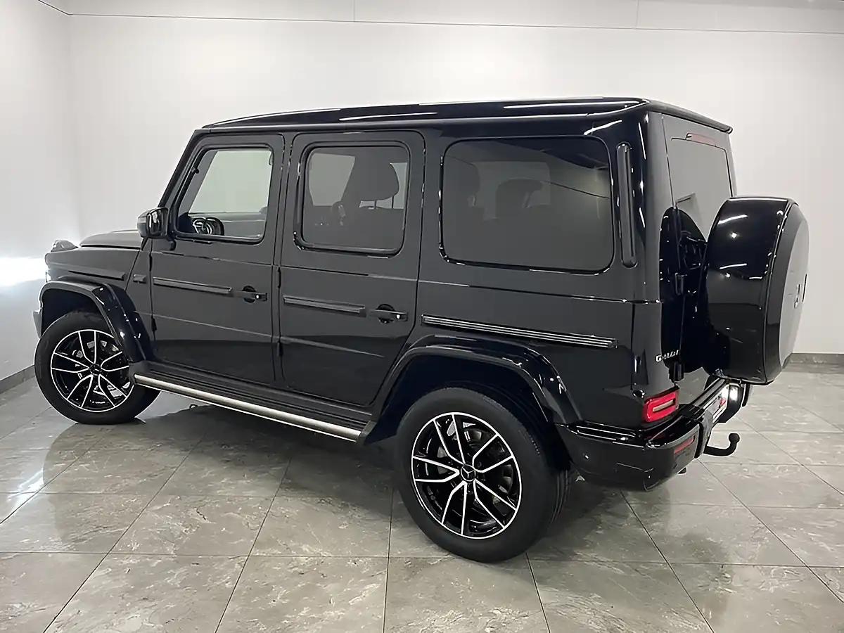 Used 2022 Mercedes-Benz G Class AMG Line (premium Plus) Black - Interior and Exterior details 8