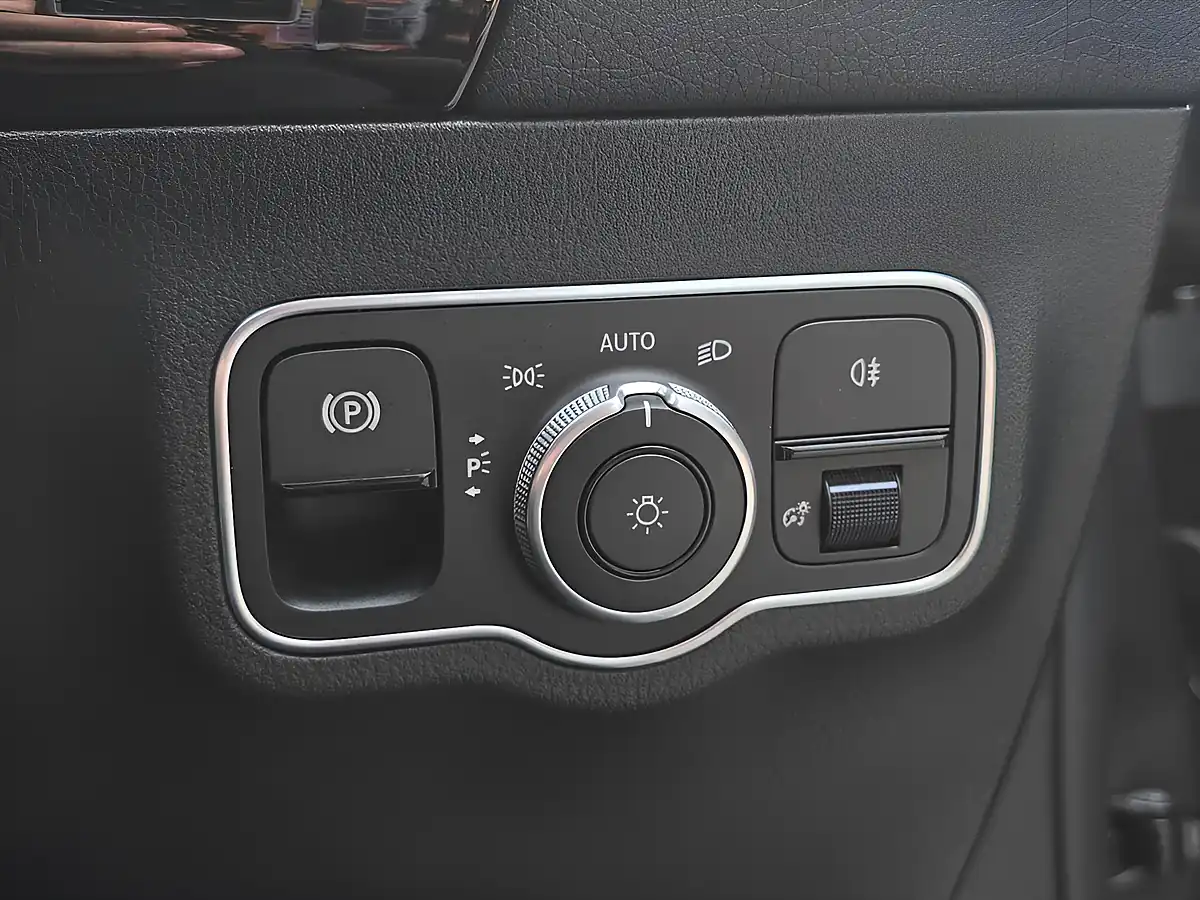 Used 2022 Mercedes-Benz Gla AMG S Plus Mountain Grey - Interior and Exterior details 7