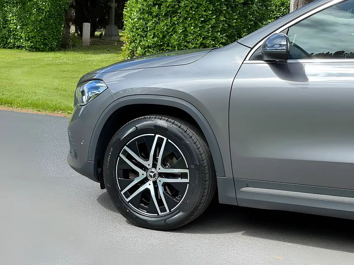 Used 2022 Mercedes-Benz Gla Sport (executive) Grey - Interior and Exterior details 10