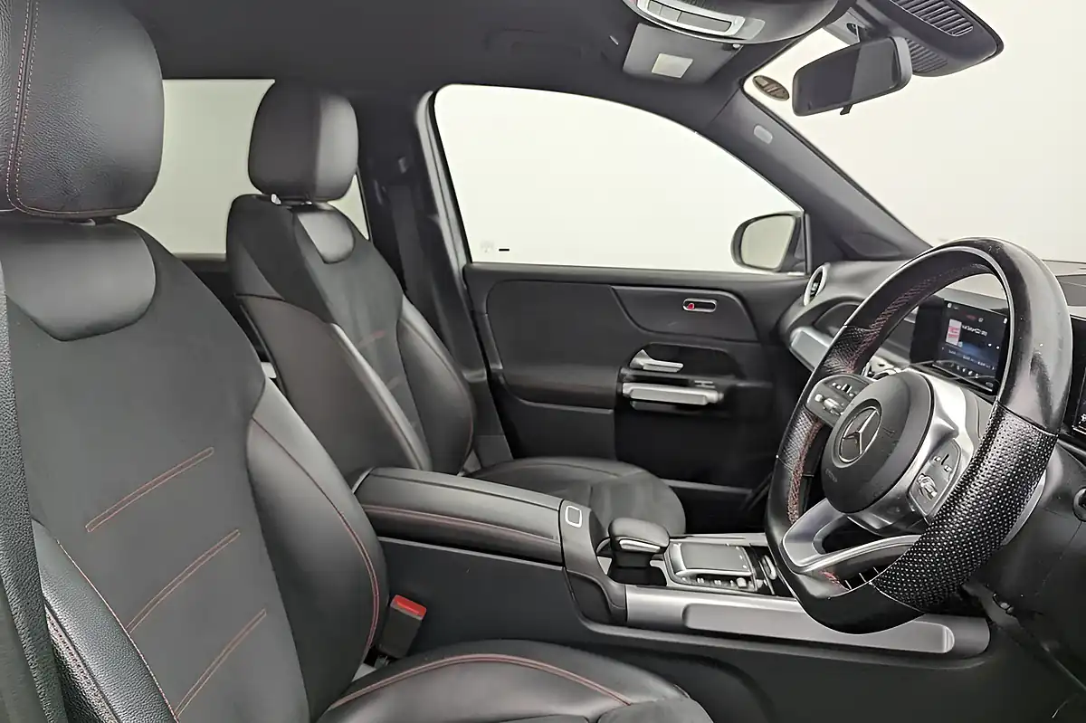 Used 2022 Mercedes-Benz Glb AMG Line Grey - Interior and Exterior details 2