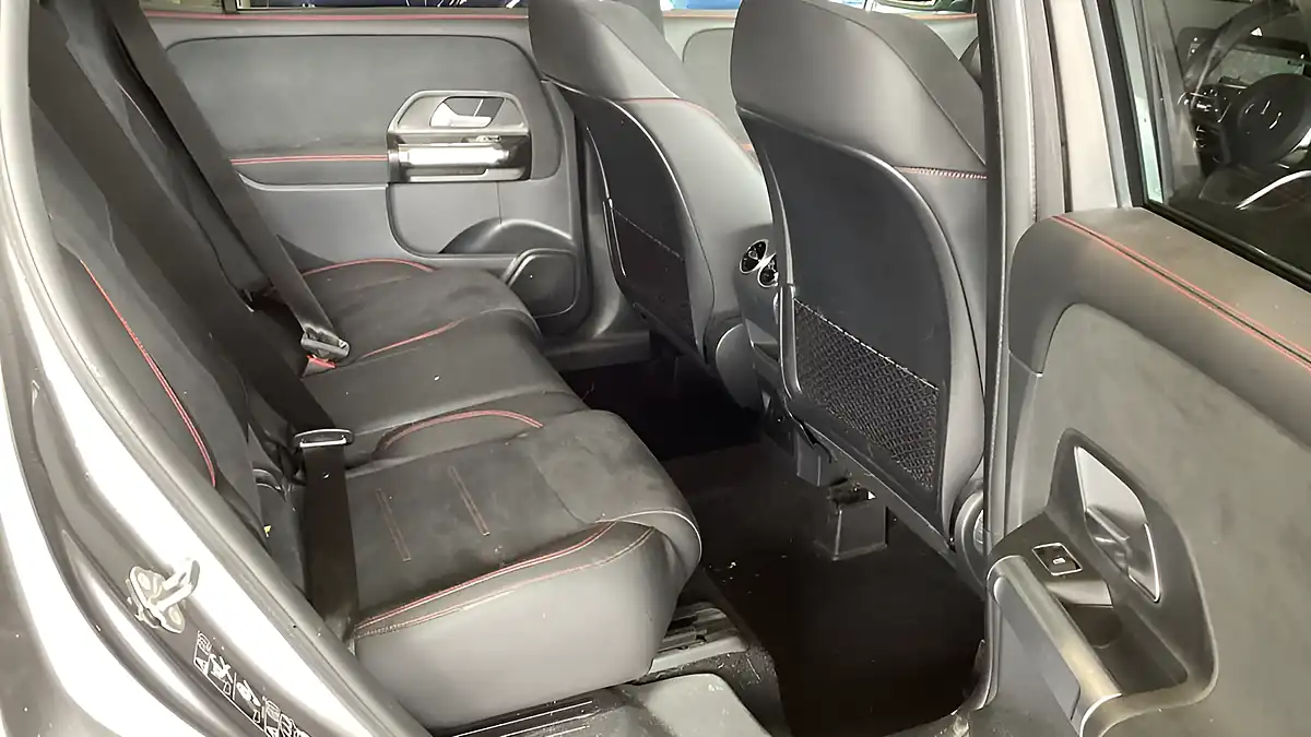 Used 2022 Mercedes-Benz Glb AMG Line (premium 2) Grey - Interior and Exterior details 16