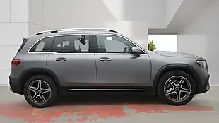 Used 2022 Mercedes-Benz Glb AMG Line (premium 2) Grey - Interior and Exterior details 5