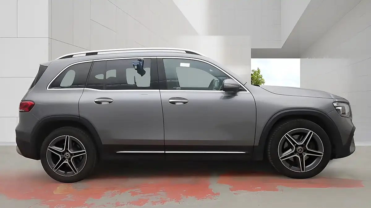 Used 2022 Mercedes-Benz Glb AMG Line (premium 2) Grey - Interior and Exterior details 5