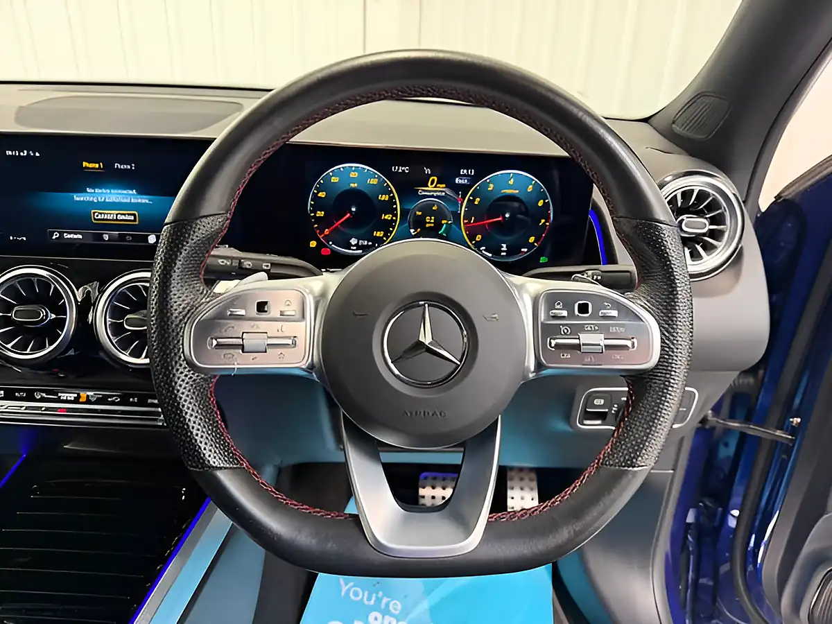 Used 2022 Mercedes-Benz Glb AMG Line (premium) Galaxy Blue - Interior and Exterior details 15