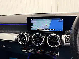 Used 2022 Mercedes-Benz Glb AMG Line (premium) Galaxy Blue - Interior and Exterior details 17