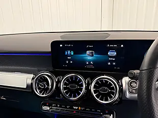 Used 2022 Mercedes-Benz Glb AMG Line (premium) Galaxy Blue - Interior and Exterior details 19