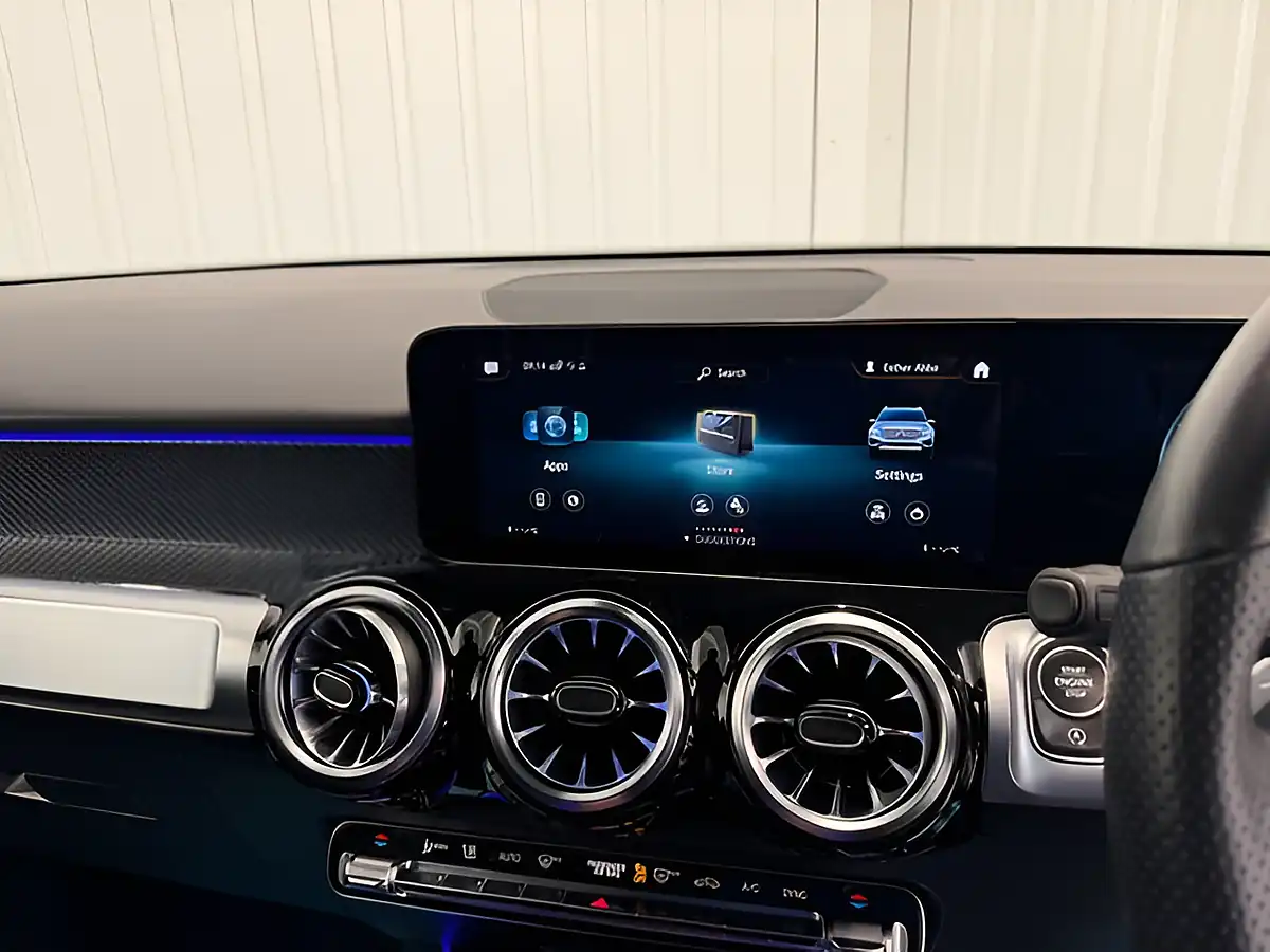 Used 2022 Mercedes-Benz Glb AMG Line (premium) Galaxy Blue - Interior and Exterior details 19