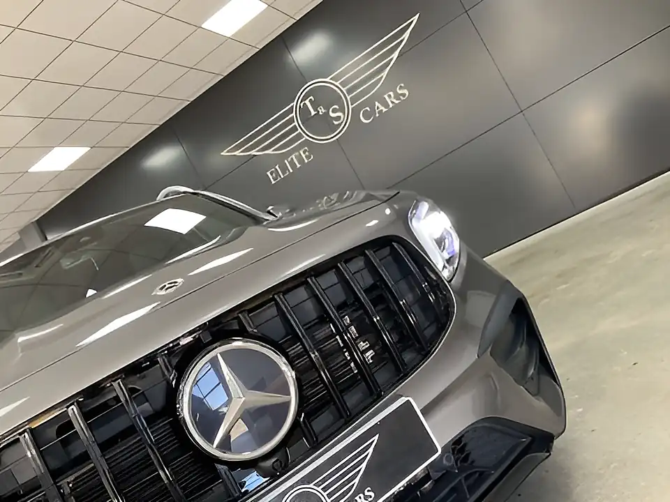Used 2022 Mercedes-Benz Glb AMG Line Premium Grey - Interior and Exterior details 12