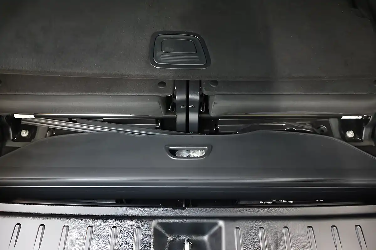 Used 2022 Mercedes-Benz Glb AMG Line (premium Plus 2) Black - Interior and Exterior details 5