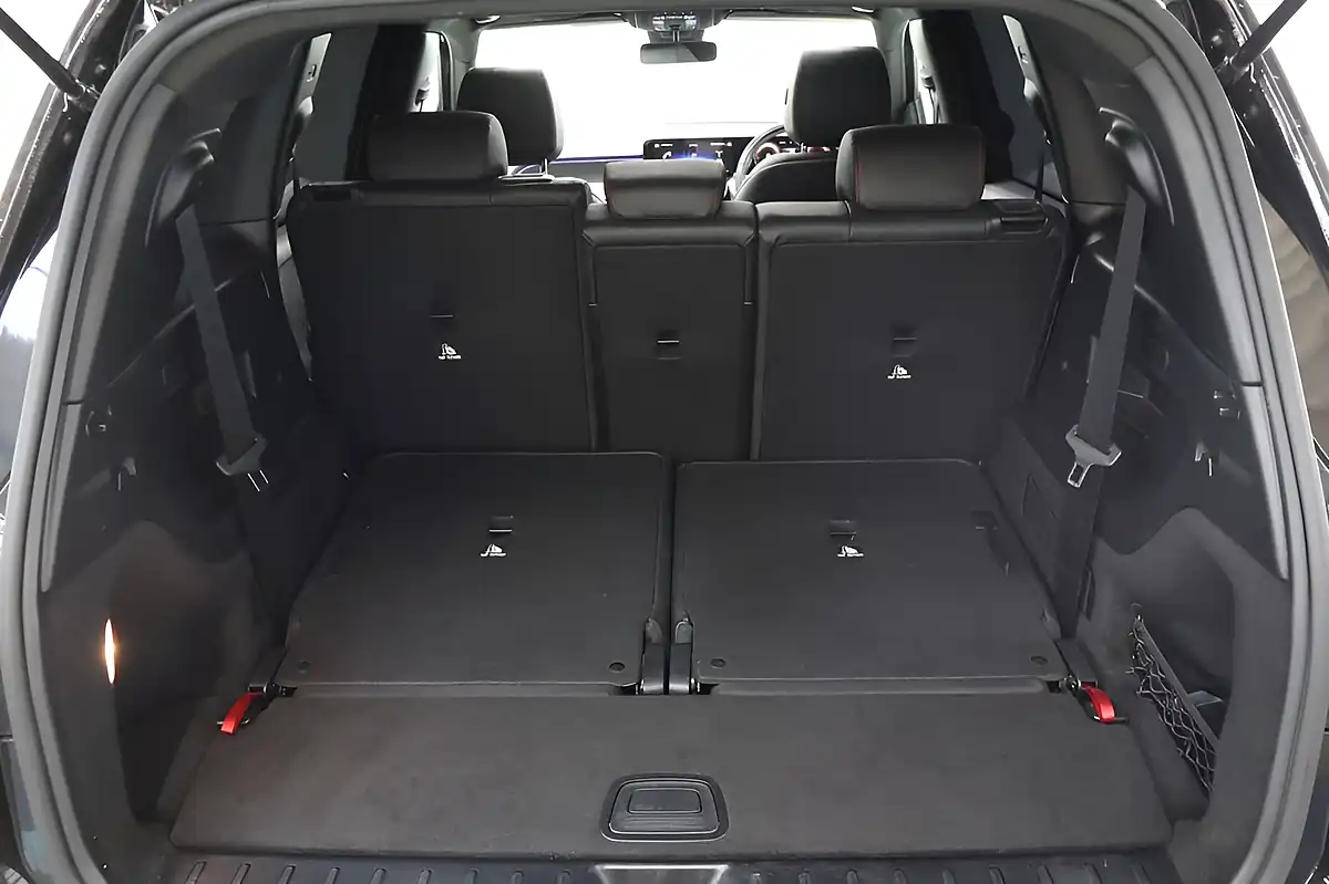 Used 2022 Mercedes-Benz Glb AMG Line (premium Plus 2) Black - Interior and Exterior details 6