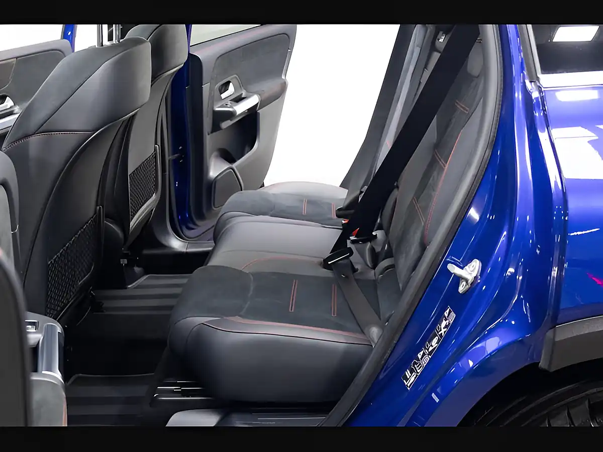 Used 2022 Mercedes-Benz Glb AMG Line (premium Plus) Galaxy Blue - Interior and Exterior details 12