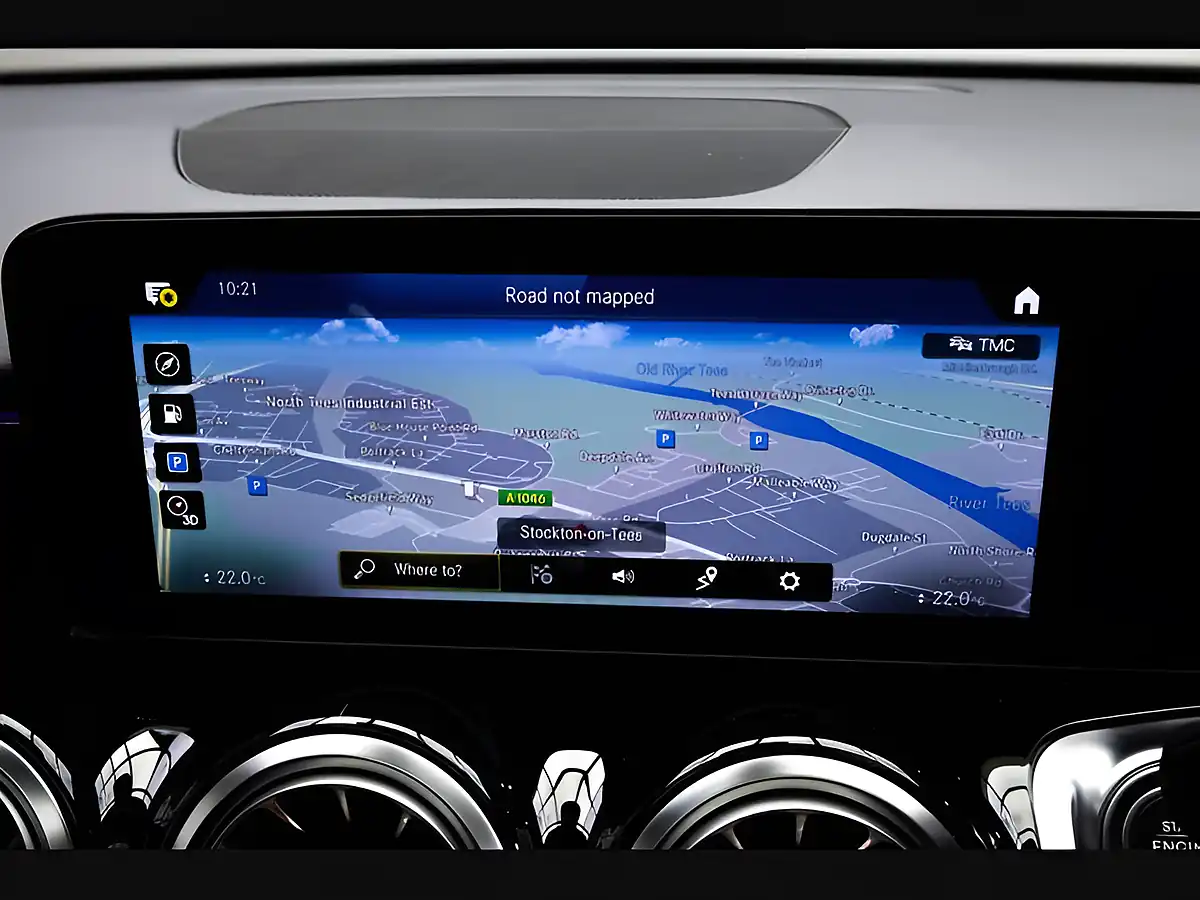 Used 2022 Mercedes-Benz Glb AMG Line (premium Plus) Galaxy Blue - Interior and Exterior details 15