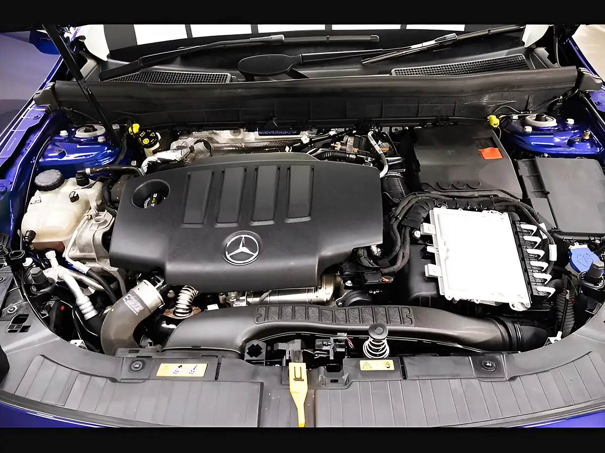 Used 2022 Mercedes-Benz Glb AMG Line (premium Plus) Galaxy Blue - Interior and Exterior details 20