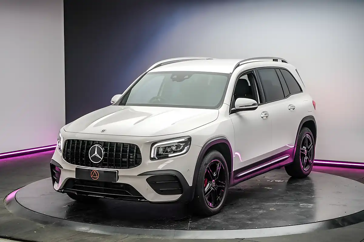 Used 2022 Mercedes-Benz Glb AMG Line (premium) White - Interior and Exterior details 13