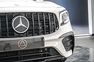 Used 2022 Mercedes-Benz Glb AMG Line (premium) White - Interior and Exterior details 4