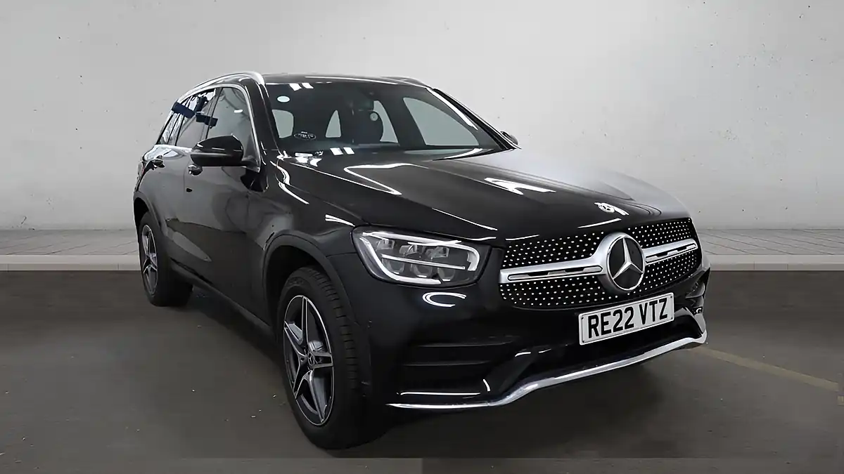 Used 2022 Mercedes-Benz Glc AMG Line Black - Front View
