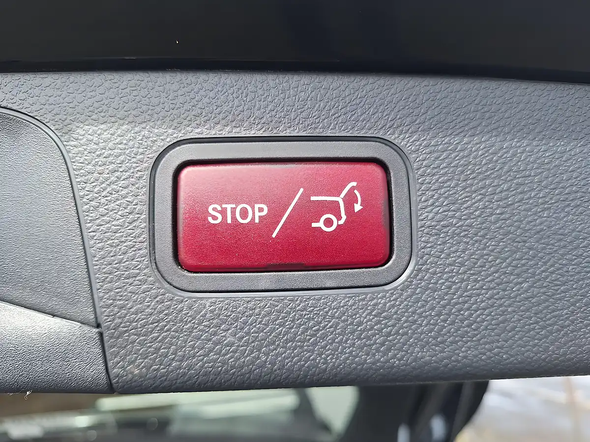 Used 2022 Mercedes-Benz Glc AMG Line (premium) Black - Interior and Exterior details 13