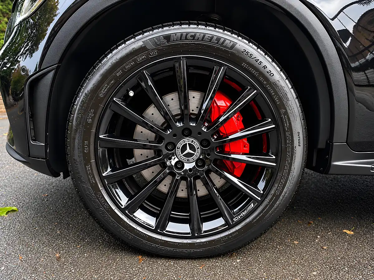 Used 2022 Mercedes-Benz Glc AMG Line Premium Obsidian Black - Interior and Exterior details 10