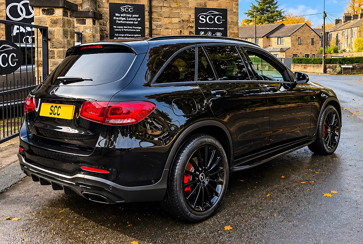 Used 2022 Mercedes-Benz Glc AMG Line Premium Obsidian Black - Interior and Exterior details 7