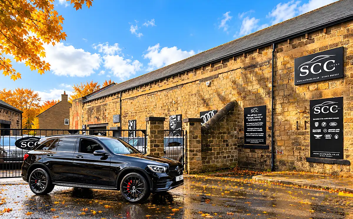 Used 2022 Mercedes-Benz Glc AMG Line Premium Obsidian Black - Interior and Exterior details 9