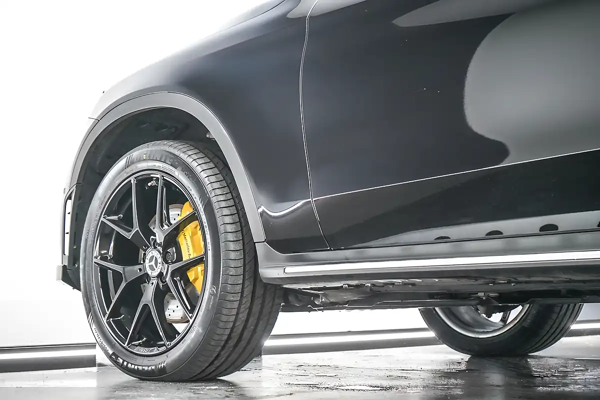 Used 2022 Mercedes-Benz Glc AMG Line Premium Plus Black - Interior and Exterior details 7