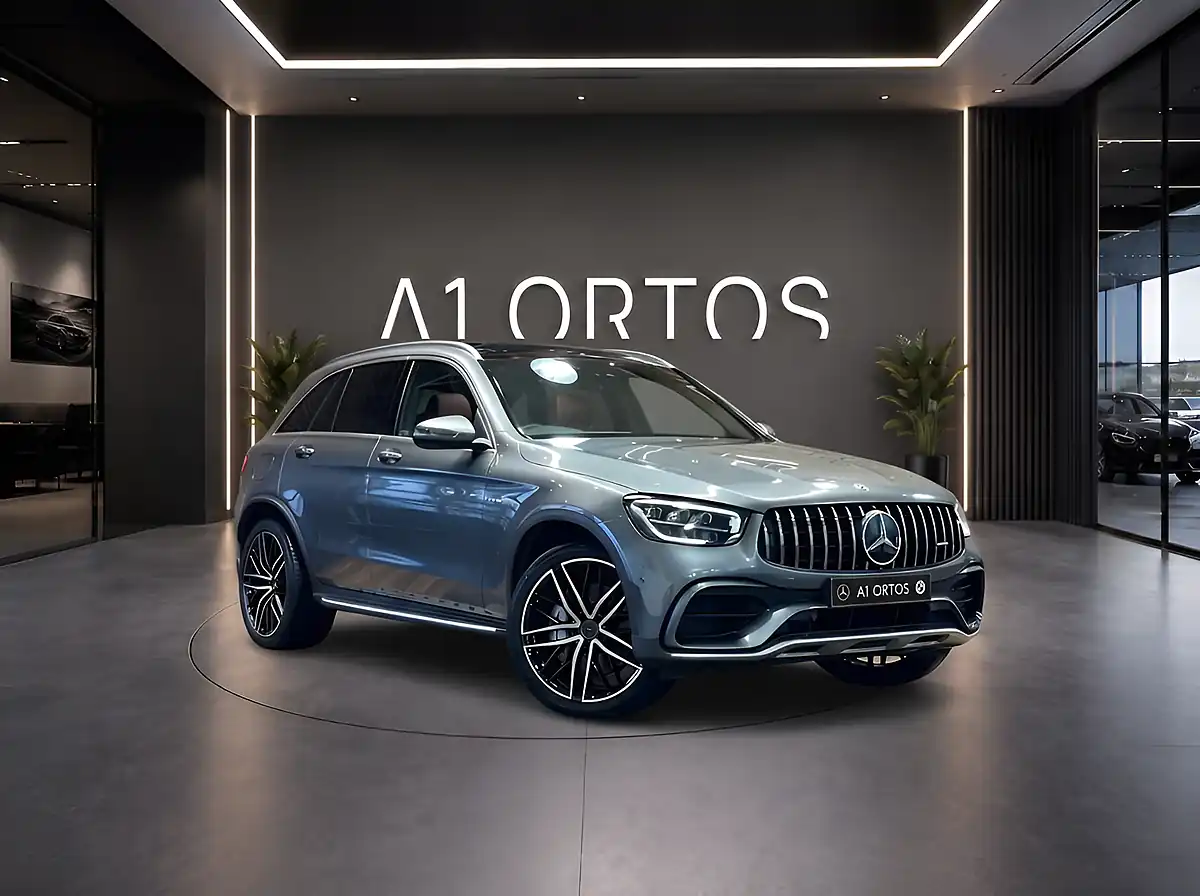 Used 2022 Mercedes-Benz Glc Premium Plus Grey - Interior and Exterior details 3