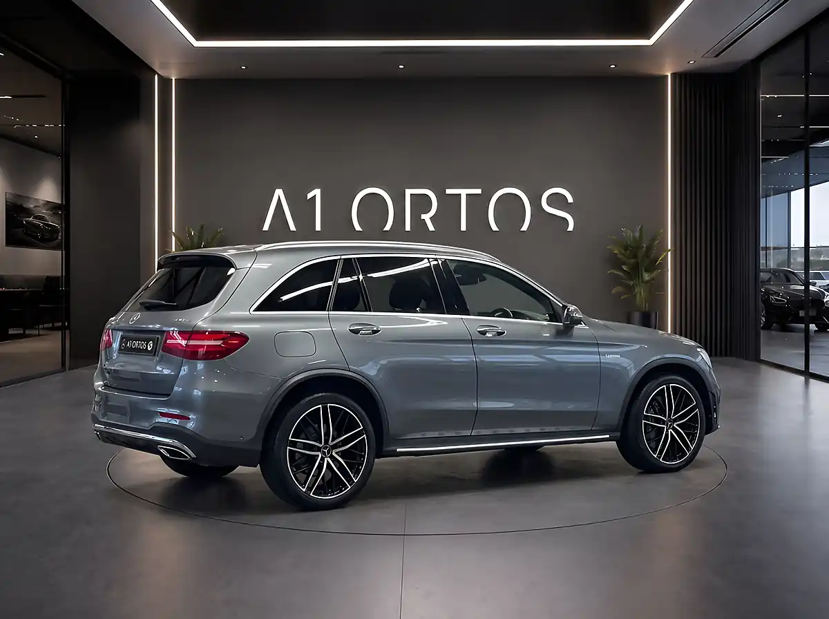 Used 2022 Mercedes-Benz Glc Premium Plus Grey - Interior and Exterior details 4