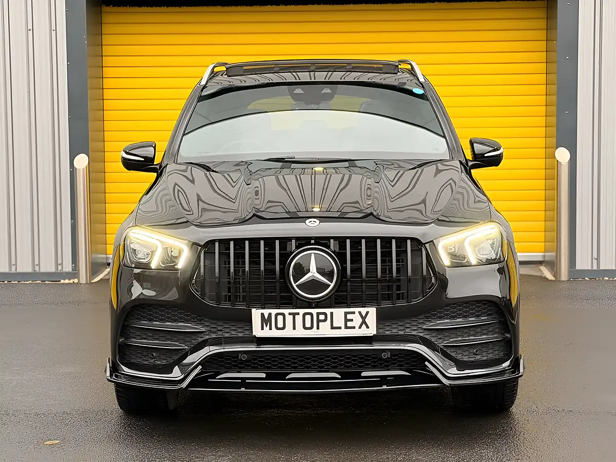 Used 2022 Mercedes-Benz Gle AMG Line Premium Plus Black - Interior and Exterior details 4