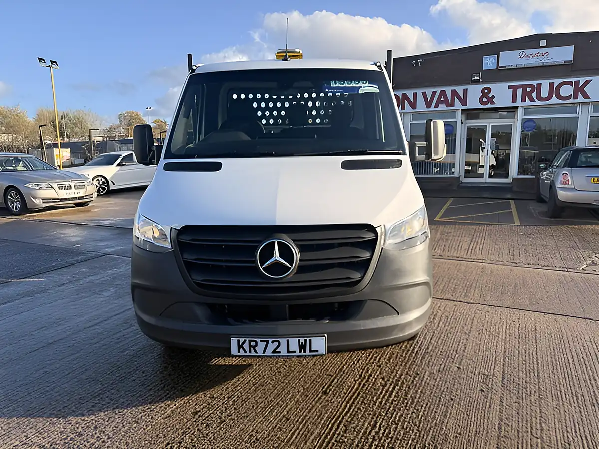 Used 2022 Mercedes-Benz Sprinter 314 Progresive Lwb Alloy Dropside White - Interior and Exterior details 10