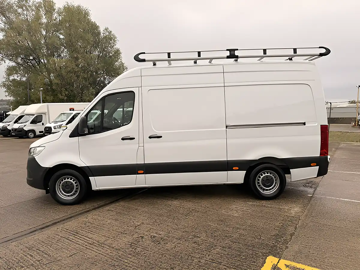 Used 2022 Mercedes-Benz Sprinter L2 H2 Mwb High Roof White - Interior and Exterior details 7