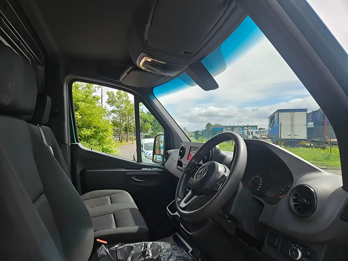 Used 2022 Mercedes-Benz Sprinter Premium Green - Interior and Exterior details 11