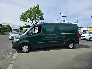 Used 2022 Mercedes-Benz Sprinter Premium Green - Interior and Exterior details 5