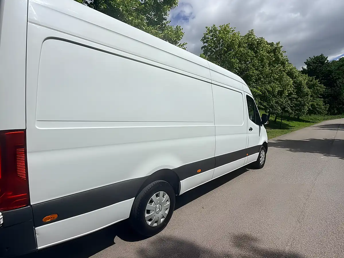 Used 2022 Mercedes-Benz Sprinter Premium White - Interior and Exterior details 3
