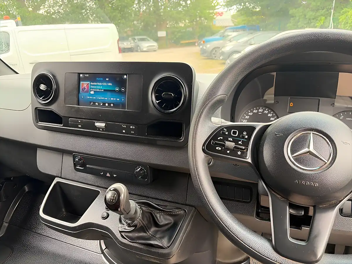 Used 2022 Mercedes-Benz Sprinter Progressive Arctic White - Interior and Exterior details 15