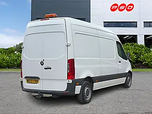 Used 2022 Mercedes-Benz Sprinter Progressive Arctic White - Interior and Exterior details 8