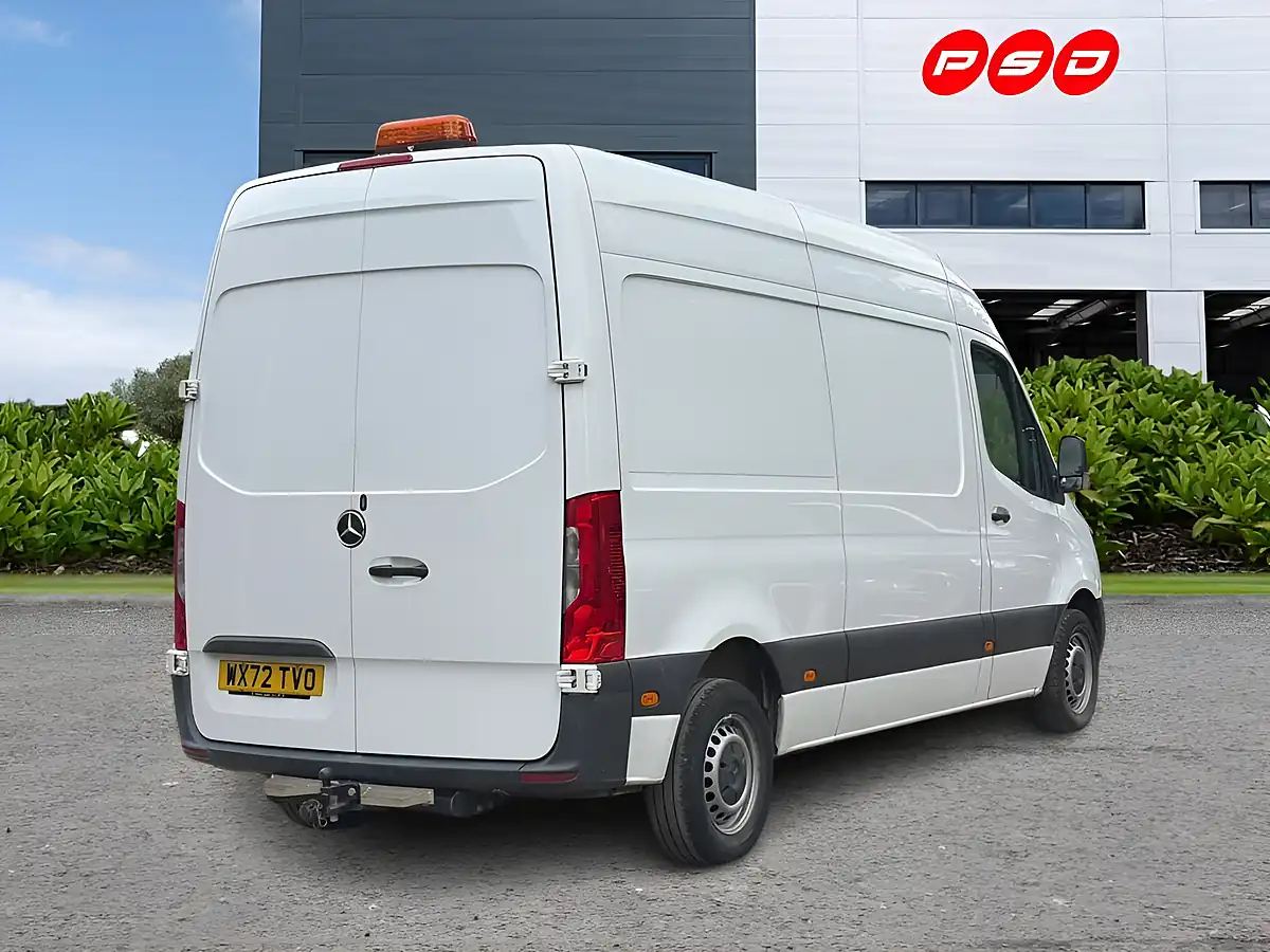 Used 2022 Mercedes-Benz Sprinter Progressive Arctic White - Interior and Exterior details 8