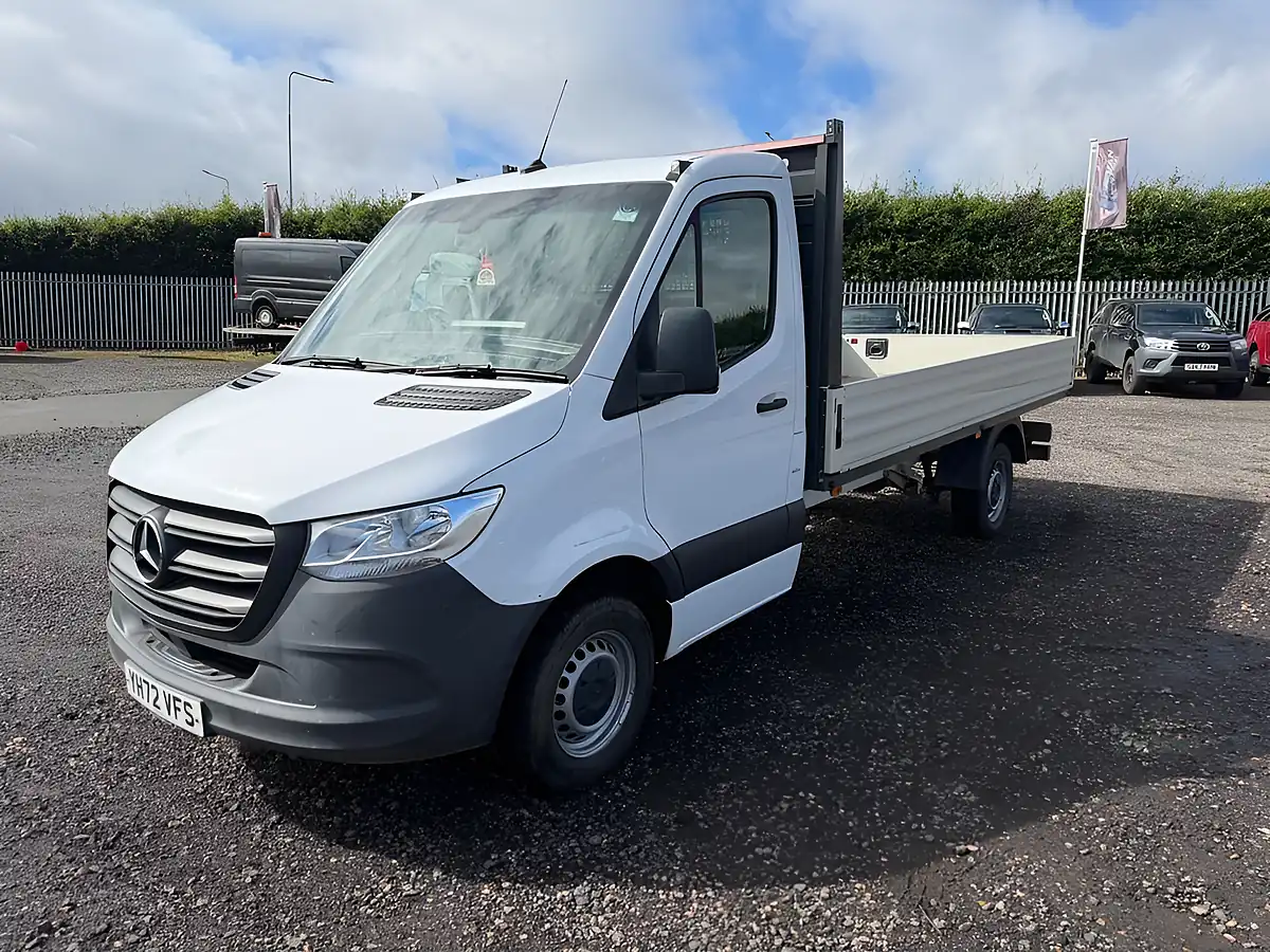 Used 2022 Mercedes-Benz Sprinter Progressive Chassis Cab White - Interior and Exterior details 3