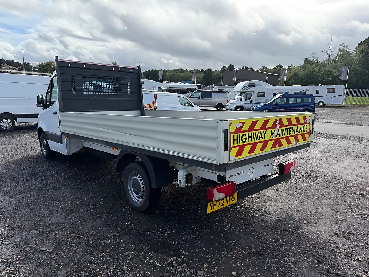 Used 2022 Mercedes-Benz Sprinter Progressive Chassis Cab White - Interior and Exterior details 5
