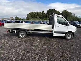 Used 2022 Mercedes-Benz Sprinter Progressive Chassis Cab White - Interior and Exterior details 7