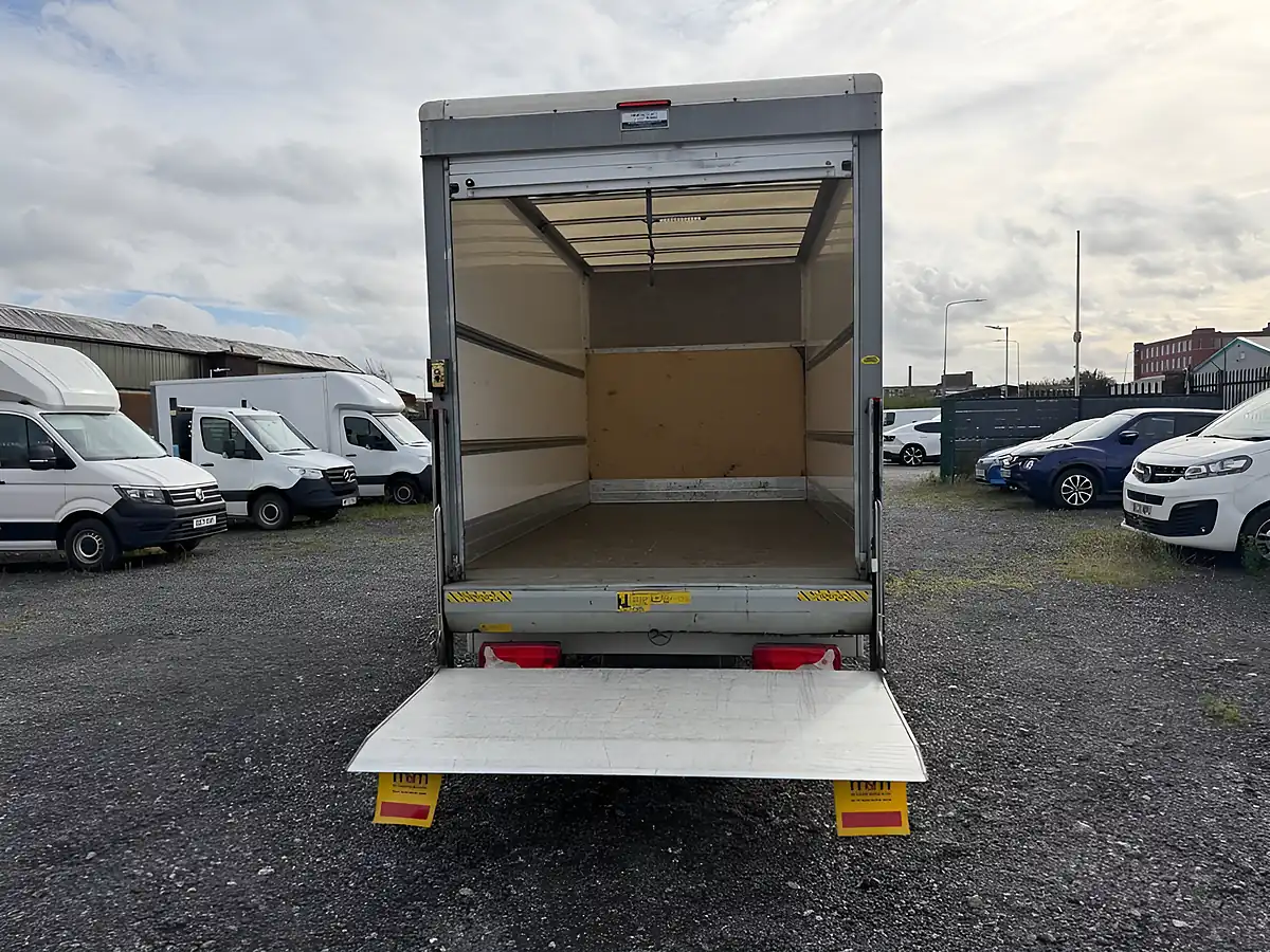 Used 2022 Mercedes-Benz Sprinter Progressive Chassis Cab White - Interior and Exterior details 14