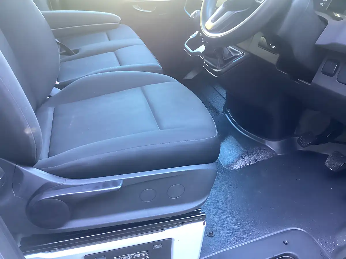 Used 2022 Mercedes-Benz Sprinter Progressive Dropside White - Interior and Exterior details 13