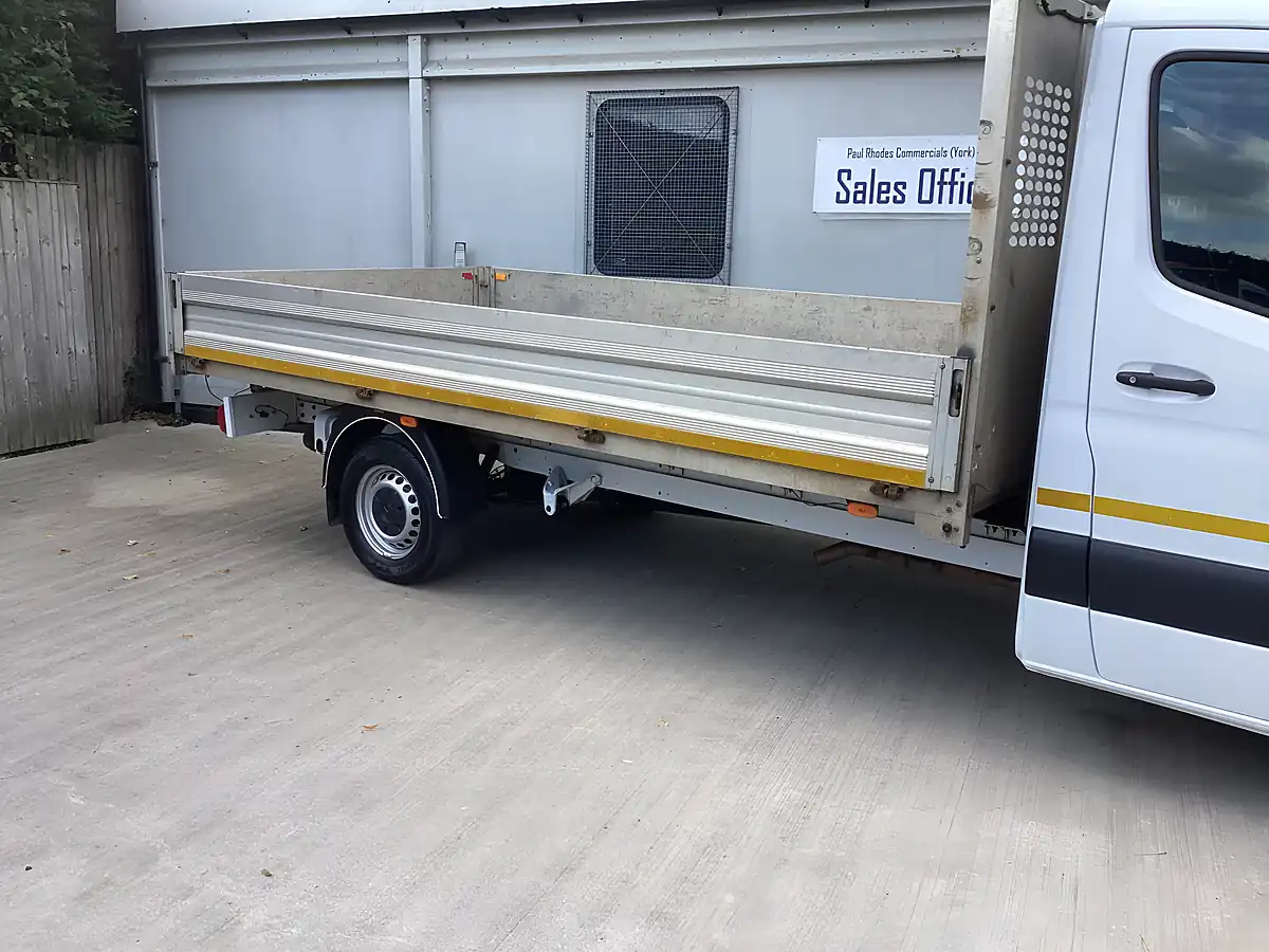 Used 2022 Mercedes-Benz Sprinter Progressive Dropside White - Interior and Exterior details 9