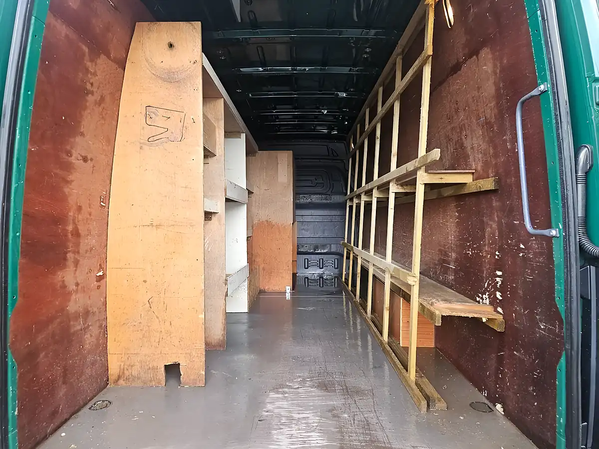 Used 2022 Mercedes-Benz Sprinter Progressive Green - Interior and Exterior details 11
