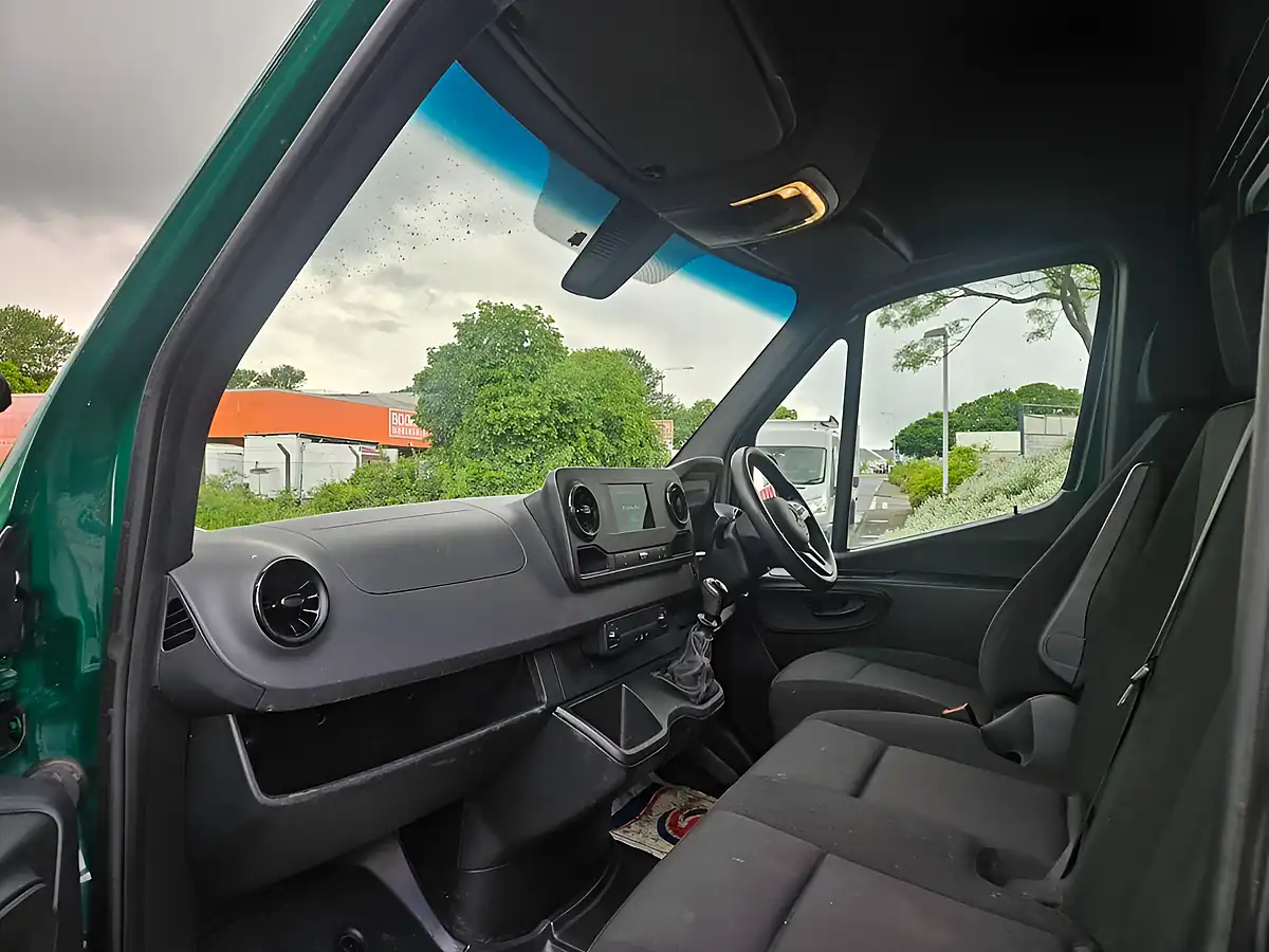 Used 2022 Mercedes-Benz Sprinter Progressive Green - Interior and Exterior details 12
