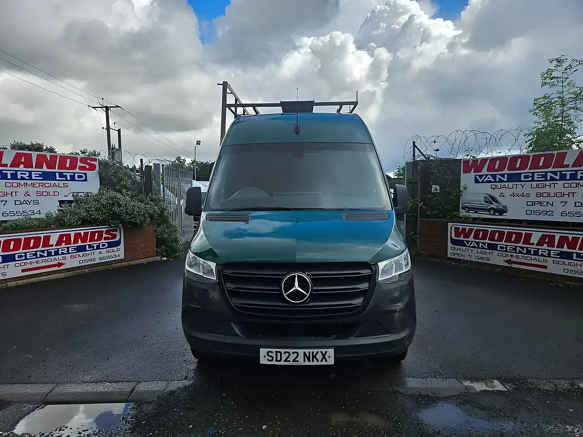 Used 2022 Mercedes-Benz Sprinter Progressive Green - Interior and Exterior details 3
