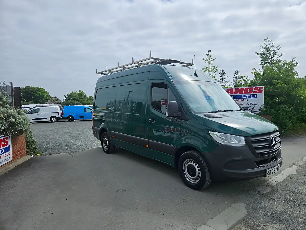 Used 2022 Mercedes-Benz Sprinter Progressive Green - Front View