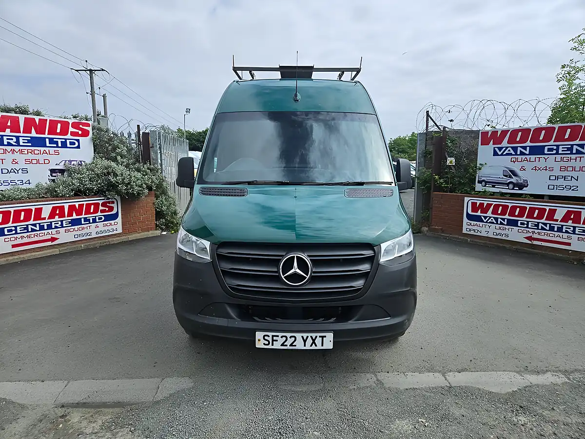 Used 2022 Mercedes-Benz Sprinter Progressive Green - Interior and Exterior details 3